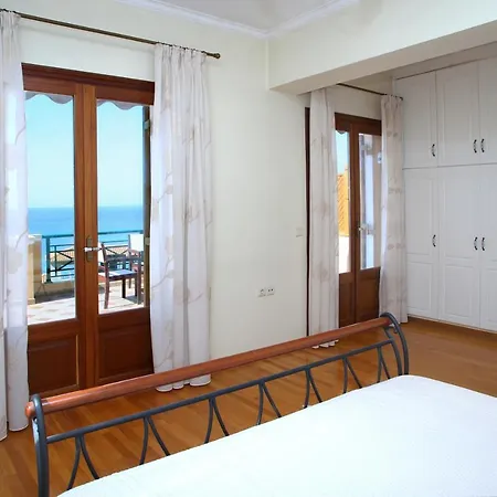 Villa Kapros Luxury Sea Side *