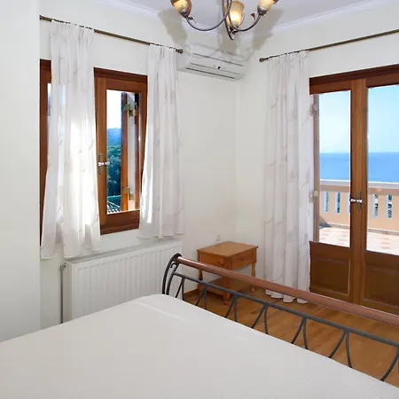 Kapros Luxury Sea Side * Lefkada City
